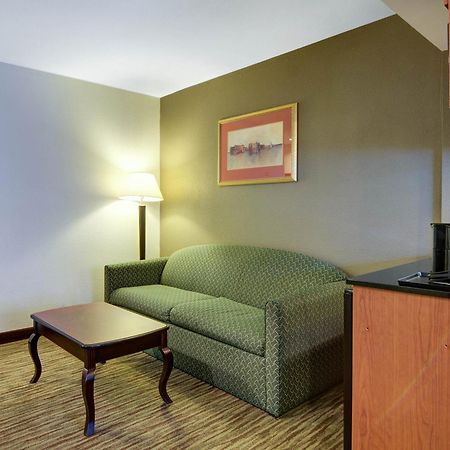 Gateway Inn Dulles Airport Стерлинг Экстерьер фото