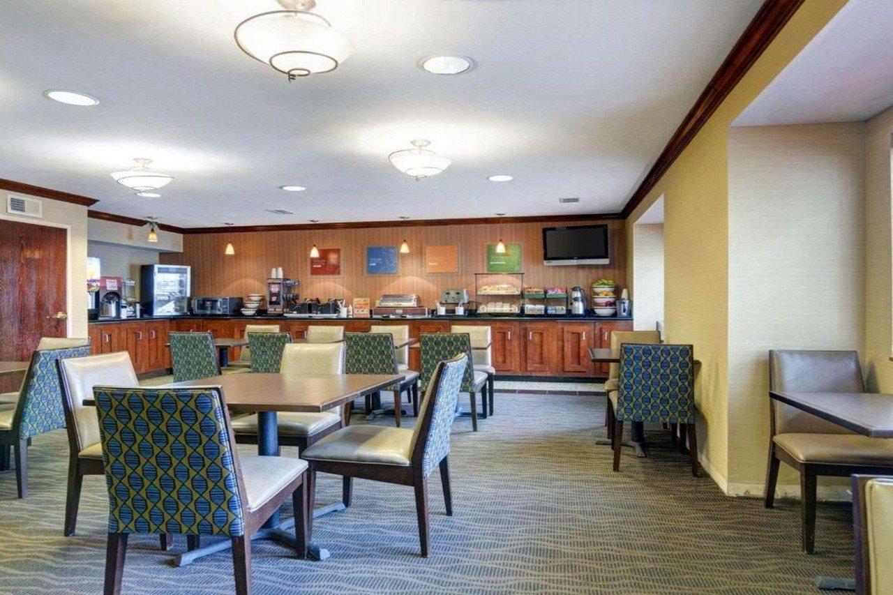 Gateway Inn Dulles Airport Стерлинг Экстерьер фото